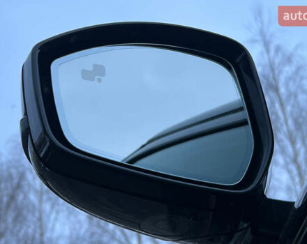 Черный Ленд Ровер Рендж Ровер Велар, объемом двигателя 3 л и пробегом 102 тыс. км за 39990 $, фото 25 на Automoto.ua