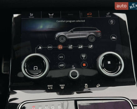 Черный Ленд Ровер Рендж Ровер Велар, объемом двигателя 2 л и пробегом 56 тыс. км за 37900 $, фото 61 на Automoto.ua