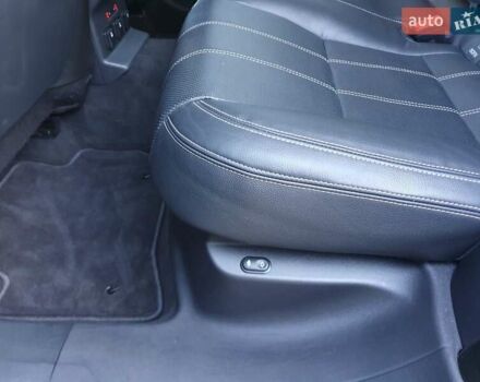 Ленд Ровер Рендж Ровер Велар 2017 у Києві на Automoto.ua Чорний Ленд Ровер Рендж Ровер Велар, об'ємом двигуна 2 л та пробігом 90 тис. км за 35999 $, фото 70 на Automoto.ua