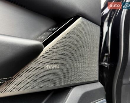 Чорний Ленд Ровер Рендж Ровер Велар, об'ємом двигуна 2 л та пробігом 107 тис. км за 35500 $, фото 14 на Automoto.ua