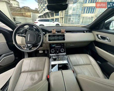 Чорний Ленд Ровер Рендж Ровер Велар, об'ємом двигуна 2 л та пробігом 123 тис. км за 35500 $, фото 3 на Automoto.ua