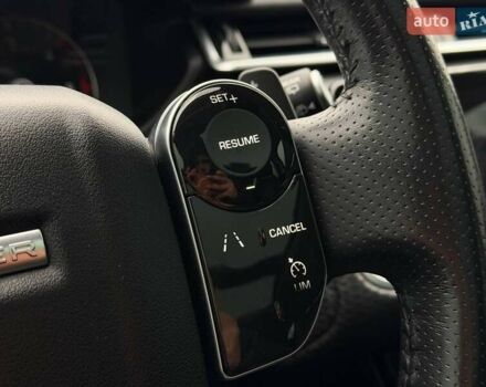 Чорний Ленд Ровер Рендж Ровер Велар, об'ємом двигуна 2 л та пробігом 95 тис. км за 40000 $, фото 62 на Automoto.ua