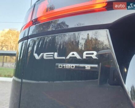 Ленд Ровер Рендж Ровер Велар 2017 у Києві на Automoto.ua Чорний Ленд Ровер Рендж Ровер Велар, об'ємом двигуна 2 л та пробігом 90 тис. км за 35999 $, фото 27 на Automoto.ua