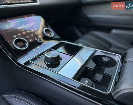 Чорний Ленд Ровер Рендж Ровер Велар, об'ємом двигуна 2 л та пробігом 105 тис. км за 32000 $, фото 39 на Automoto.ua