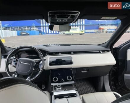 Чорний Ленд Ровер Рендж Ровер Велар, об'ємом двигуна 2.99 л та пробігом 100 тис. км за 39999 $, фото 12 на Automoto.ua
