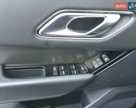Ленд Ровер Рендж Ровер Велар 2017 у Києві на Automoto.ua Чорний Ленд Ровер Рендж Ровер Велар, об'ємом двигуна 2 л та пробігом 90 тис. км за 35999 $, фото 72 на Automoto.ua