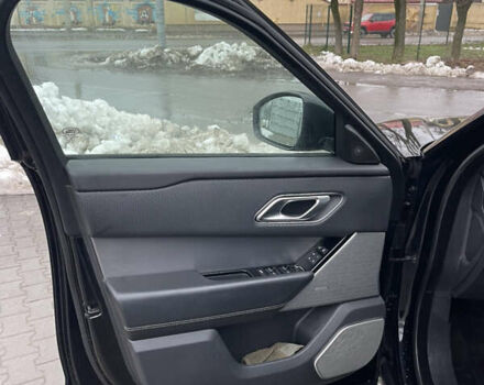 Чорний Ленд Ровер Рендж Ровер Велар, об'ємом двигуна 2 л та пробігом 170 тис. км за 30200 $, фото 10 на Automoto.ua