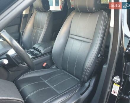 Ленд Ровер Рендж Ровер Велар 2017 у Києві на Automoto.ua Чорний Ленд Ровер Рендж Ровер Велар, об'ємом двигуна 2 л та пробігом 90 тис. км за 35999 $, фото 45 на Automoto.ua