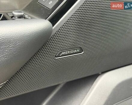 Чорний Ленд Ровер Рендж Ровер Велар, об'ємом двигуна 2 л та пробігом 95 тис. км за 40000 $, фото 46 на Automoto.ua