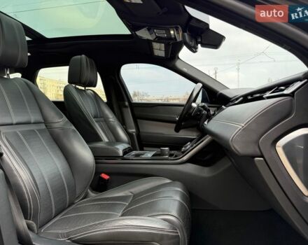Чорний Ленд Ровер Рендж Ровер Велар, об'ємом двигуна 2 л та пробігом 107 тис. км за 35500 $, фото 22 на Automoto.ua