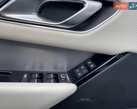 Чорний Ленд Ровер Рендж Ровер Велар, об'ємом двигуна 2.99 л та пробігом 100 тис. км за 39999 $, фото 14 на Automoto.ua