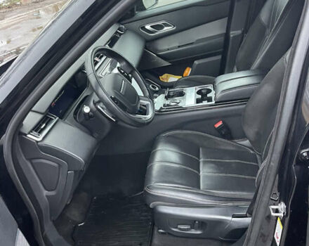 Чорний Ленд Ровер Рендж Ровер Велар, об'ємом двигуна 2 л та пробігом 170 тис. км за 30200 $, фото 11 на Automoto.ua