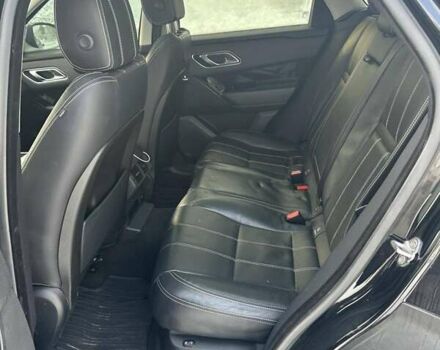 Черный Ленд Ровер Рендж Ровер Велар, объемом двигателя 2 л и пробегом 103 тыс. км за 32000 $, фото 7 на Automoto.ua