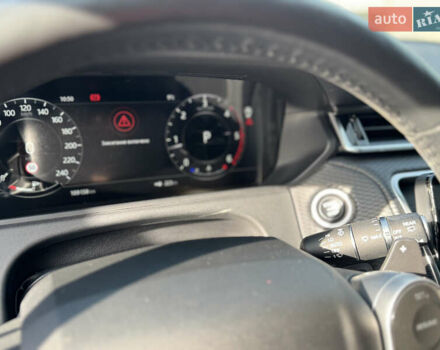 Черный Ленд Ровер Рендж Ровер Велар, объемом двигателя 2 л и пробегом 103 тыс. км за 34900 $, фото 8 на Automoto.ua