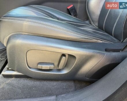 Чорний Ленд Ровер Рендж Ровер Велар, об'ємом двигуна 3 л та пробігом 175 тис. км за 29800 $, фото 17 на Automoto.ua