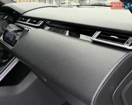 Чорний Ленд Ровер Рендж Ровер Велар, об'ємом двигуна 2.99 л та пробігом 74 тис. км за 49000 $, фото 44 на Automoto.ua