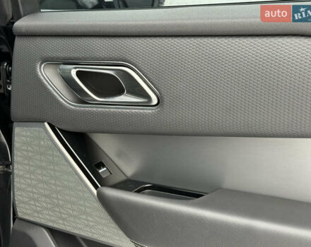 Чорний Ленд Ровер Рендж Ровер Велар, об'ємом двигуна 2.99 л та пробігом 74 тис. км за 49000 $, фото 60 на Automoto.ua