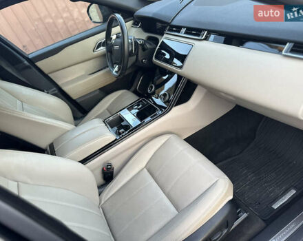 Черный Ленд Ровер Рендж Ровер Велар, объемом двигателя 2 л и пробегом 99 тыс. км за 36999 $, фото 22 на Automoto.ua