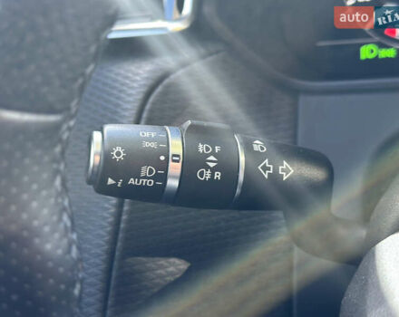 Чорний Ленд Ровер Рендж Ровер Велар, об'ємом двигуна 2 л та пробігом 83 тис. км за 32900 $, фото 44 на Automoto.ua