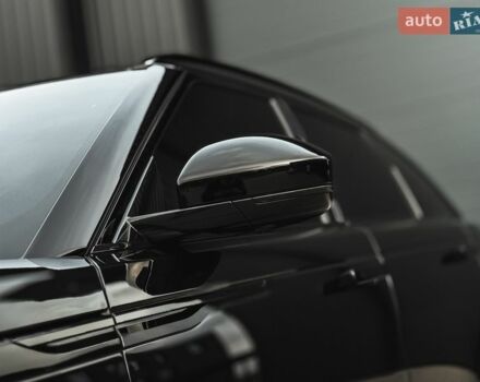 Черный Ленд Ровер Рендж Ровер Велар, объемом двигателя 2 л и пробегом 136 тыс. км за 53000 $, фото 13 на Automoto.ua