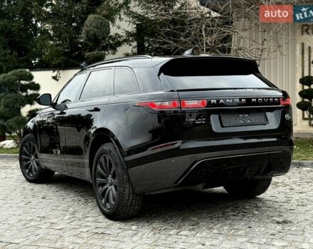 Черный Ленд Ровер Рендж Ровер Велар, объемом двигателя 2 л и пробегом 60 тыс. км за 39500 $, фото 17 на Automoto.ua