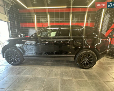 Черный Ленд Ровер Рендж Ровер Велар, объемом двигателя 2 л и пробегом 99 тыс. км за 36999 $, фото 11 на Automoto.ua