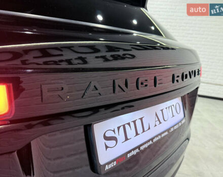 Черный Ленд Ровер Рендж Ровер Велар, объемом двигателя 2 л и пробегом 90 тыс. км за 39999 $, фото 8 на Automoto.ua