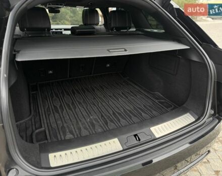 Черный Ленд Ровер Рендж Ровер Велар, объемом двигателя 2 л и пробегом 60 тыс. км за 39500 $, фото 62 на Automoto.ua