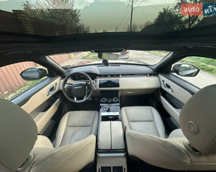 Черный Ленд Ровер Рендж Ровер Велар, объемом двигателя 2 л и пробегом 99 тыс. км за 36999 $, фото 25 на Automoto.ua