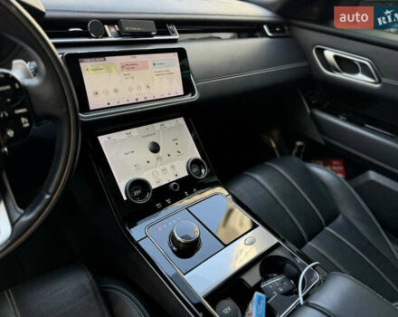 Чорний Ленд Ровер Рендж Ровер Велар, об'ємом двигуна 2 л та пробігом 82 тис. км за 34000 $, фото 3 на Automoto.ua