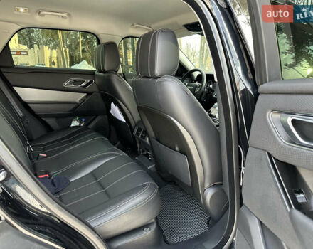 Чорний Ленд Ровер Рендж Ровер Велар, об'ємом двигуна 2 л та пробігом 114 тис. км за 34200 $, фото 27 на Automoto.ua