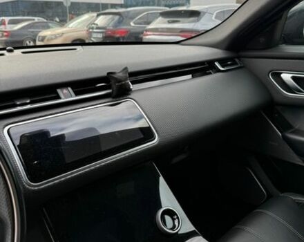 Чорний Ленд Ровер Рендж Ровер Велар, об'ємом двигуна 2 л та пробігом 105 тис. км за 36500 $, фото 16 на Automoto.ua