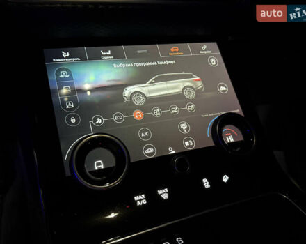 Чорний Ленд Ровер Рендж Ровер Велар, об'ємом двигуна 2.99 л та пробігом 74 тис. км за 49000 $, фото 39 на Automoto.ua