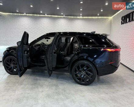 Черный Ленд Ровер Рендж Ровер Велар, объемом двигателя 2 л и пробегом 90 тыс. км за 39999 $, фото 4 на Automoto.ua