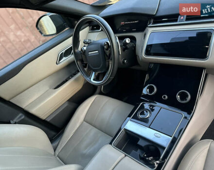 Черный Ленд Ровер Рендж Ровер Велар, объемом двигателя 2 л и пробегом 99 тыс. км за 36999 $, фото 23 на Automoto.ua