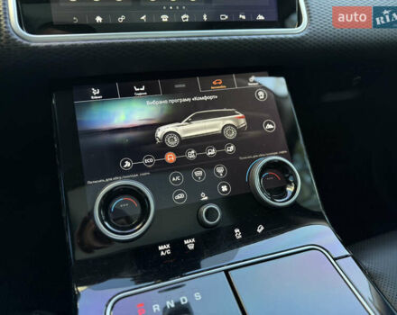 Чорний Ленд Ровер Рендж Ровер Велар, об'ємом двигуна 2 л та пробігом 105 тис. км за 33500 $, фото 41 на Automoto.ua