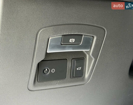 Чорний Ленд Ровер Рендж Ровер Велар, об'ємом двигуна 2.99 л та пробігом 74 тис. км за 49000 $, фото 46 на Automoto.ua