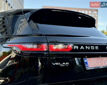 Чорний Ленд Ровер Рендж Ровер Велар, об'ємом двигуна 2 л та пробігом 105 тис. км за 33500 $, фото 19 на Automoto.ua