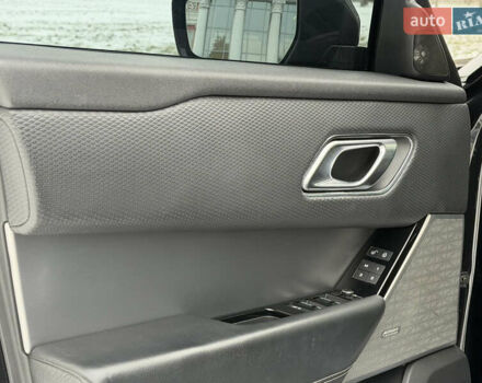 Чорний Ленд Ровер Рендж Ровер Велар, об'ємом двигуна 2.99 л та пробігом 74 тис. км за 49000 $, фото 53 на Automoto.ua