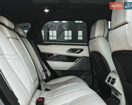 Черный Ленд Ровер Рендж Ровер Велар, объемом двигателя 2 л и пробегом 136 тыс. км за 53000 $, фото 43 на Automoto.ua