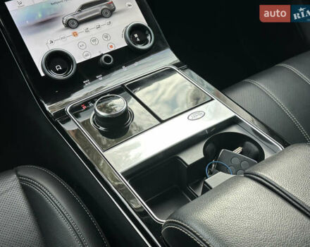 Чорний Ленд Ровер Рендж Ровер Велар, об'ємом двигуна 2 л та пробігом 114 тис. км за 34200 $, фото 18 на Automoto.ua