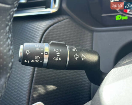 Чорний Ленд Ровер Рендж Ровер Велар, об'ємом двигуна 2 л та пробігом 83 тис. км за 32900 $, фото 42 на Automoto.ua