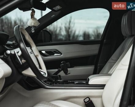 Черный Ленд Ровер Рендж Ровер Велар, объемом двигателя 2 л и пробегом 136 тыс. км за 53000 $, фото 35 на Automoto.ua