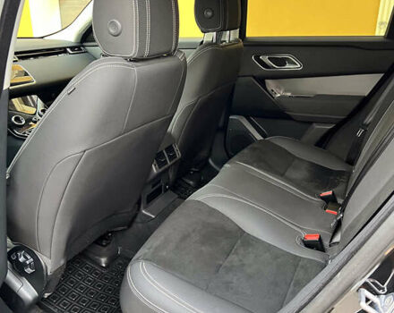 Чорний Ленд Ровер Рендж Ровер Велар, об'ємом двигуна 2.99 л та пробігом 68 тис. км за 49000 $, фото 8 на Automoto.ua