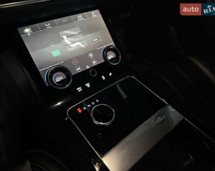Черный Ленд Ровер Рендж Ровер Велар, объемом двигателя 2 л и пробегом 112 тыс. км за 39999 $, фото 8 на Automoto.ua