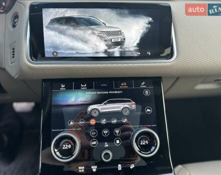 Черный Ленд Ровер Рендж Ровер Велар, объемом двигателя 2 л и пробегом 99 тыс. км за 36999 $, фото 14 на Automoto.ua