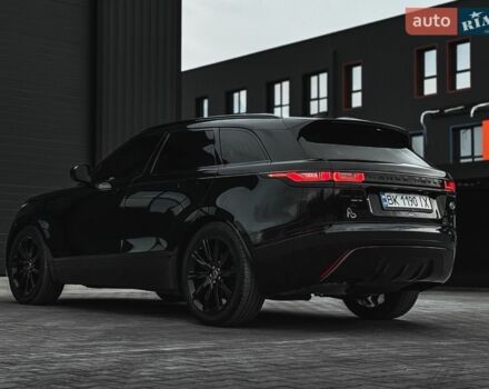 Черный Ленд Ровер Рендж Ровер Велар, объемом двигателя 2 л и пробегом 136 тыс. км за 53000 $, фото 4 на Automoto.ua