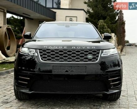 Черный Ленд Ровер Рендж Ровер Велар, объемом двигателя 2 л и пробегом 60 тыс. км за 39500 $, фото 2 на Automoto.ua