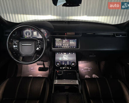 Черный Ленд Ровер Рендж Ровер Велар, объемом двигателя 2 л и пробегом 112 тыс. км за 39999 $, фото 11 на Automoto.ua