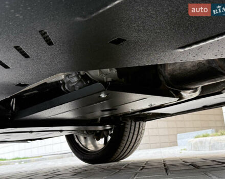 Черный Ленд Ровер Рендж Ровер Велар, объемом двигателя 2 л и пробегом 90 тыс. км за 39999 $, фото 35 на Automoto.ua